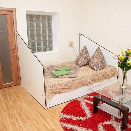 Semi-Luxury Apartment On Zhukovskogo Street 57 Zaporizhia エクステリア 写真